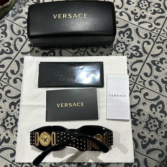 Versace glasses women’s sunglasses - Picture 1 of 6